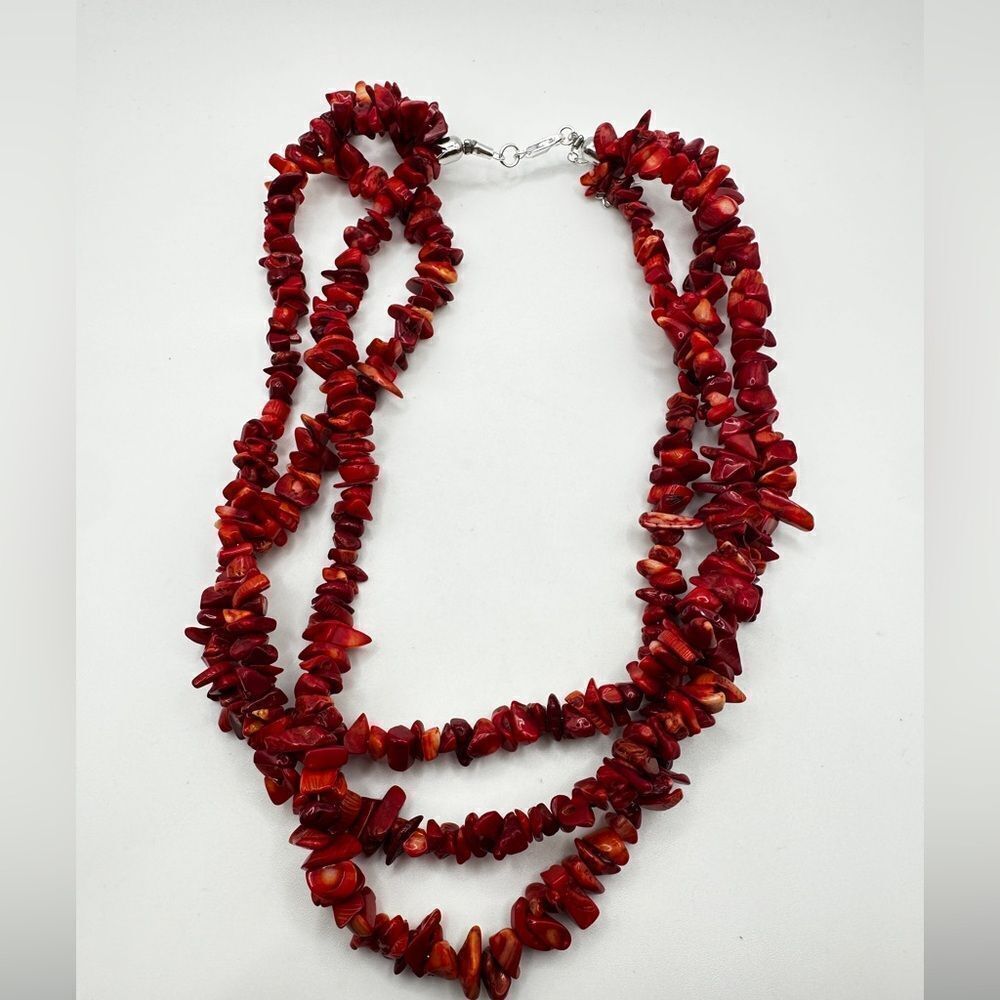 Beautiful three‎ strand dyed coral chip statement necklace with 925 clasp!